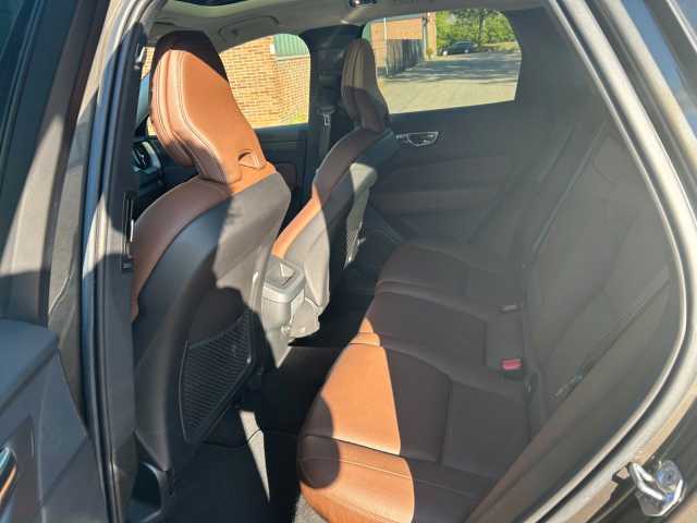 Volvo  Inscription D4 2WD