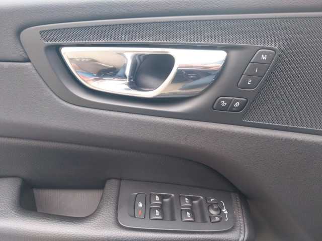 Volvo  D4 Inscription AWD