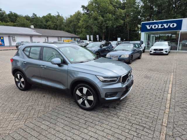 Volvo  Momentum AWD D4