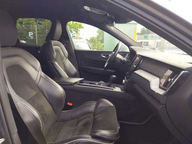 Volvo  D3 R Design 2WD, BLIS,  VOLL LED, AHK
