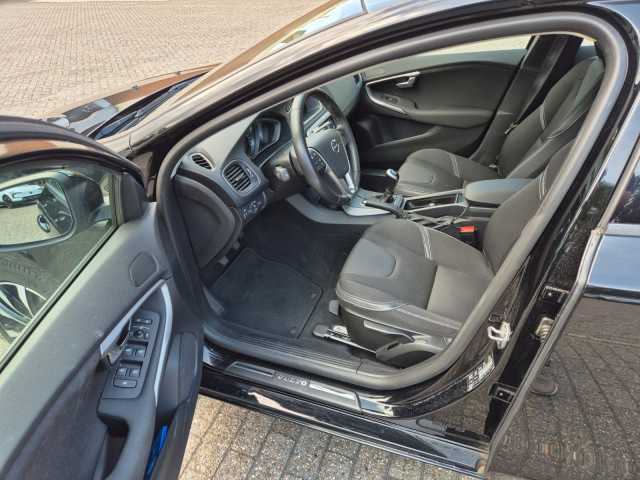 Volvo  Momentum T2