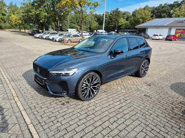 Volvo  Ultra Dark AWD B5/Massage/B&W/Akustik