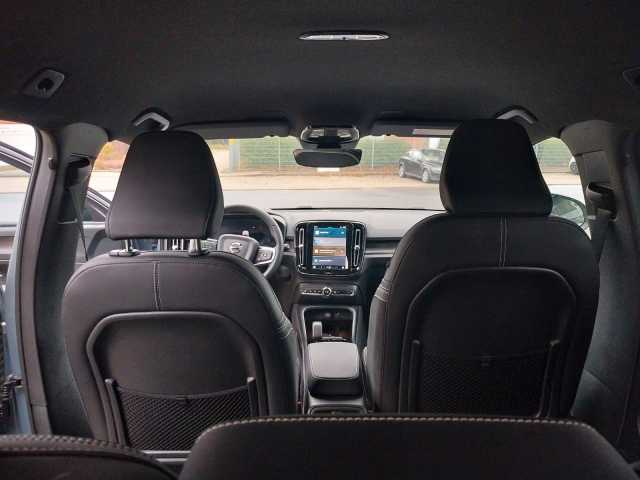 Volvo  Plus Recharge Pure Electric AWD