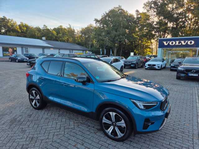 Volvo  Plus Dark Recharge Plug-In Hybrid 2WD
