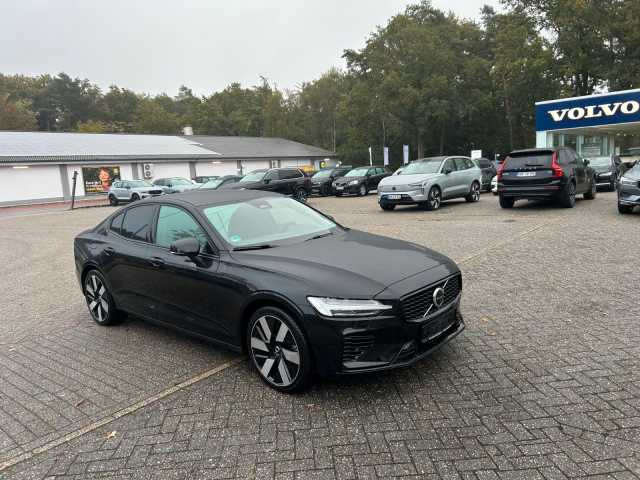 Volvo  Lim. Plus Dark Recharge Plug-In Hybrid AWD