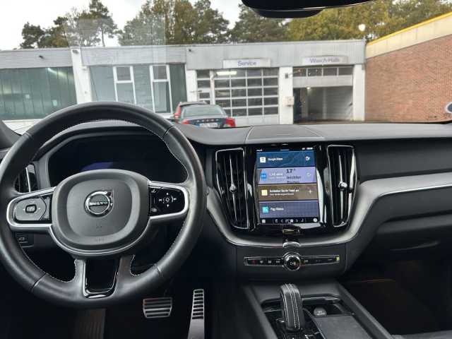 Volvo  R-Design AWD B5