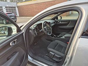 Volvo  Plus Recharge Pure Electric 2WD