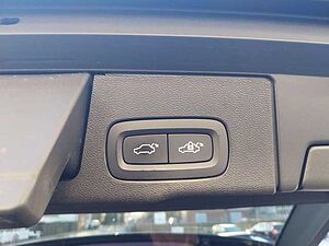 Volvo  B5 Inscription AWD ACC Pano. AHK