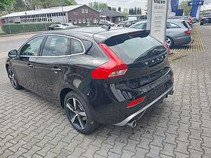 Volvo  D3 R-Design, Automatik, LED