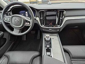 Volvo  Ultimate Dark  B5 AWD 'Vollausstattung'