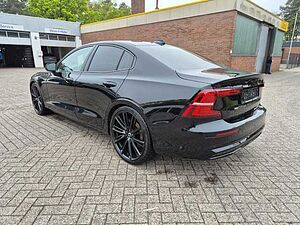 Volvo  Ultimate Dark  B5 AWD 'Vollausstattung'