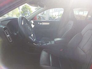 Volvo  D3 Momentum Autom. Leder