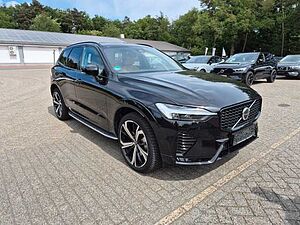 Volvo  Plus Dark AWD