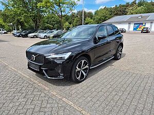 Volvo  Plus Dark AWD