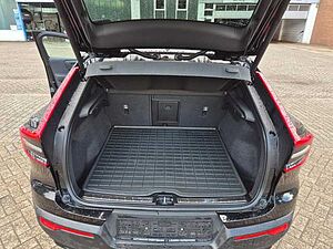 Volvo  Plus Recharge Pure Electric AWD