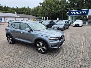 Volvo  Momentum AWD D4