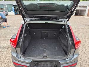 Volvo  Momentum AWD D4