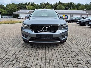 Volvo  Momentum AWD D4