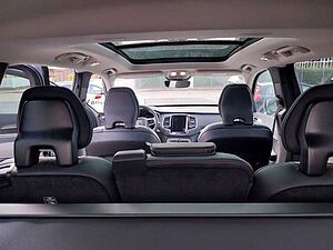Volvo  Plus Dark Recharge Plug-In Hybrid AWD