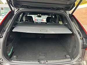 Volvo  R-Design AWD B5