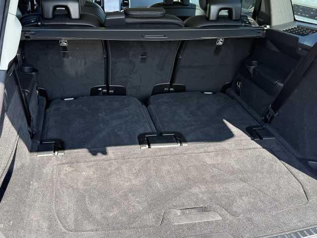 Volvo  Plus Bright AWD B5 Diesel EU6d 7-Sitzer Allrad AD StandHZG digitales Cockpit