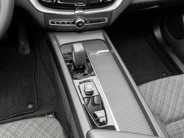 Volvo  Inscription Expression Recharge Plug-In Hybrid AWD T6 Twin Engine EU6d Allrad St