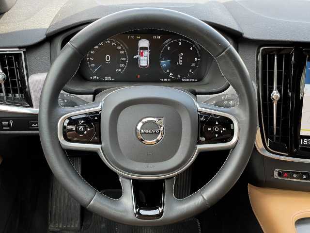 Volvo  CC