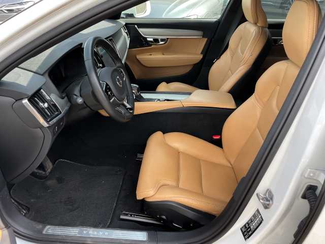 Volvo  CC
