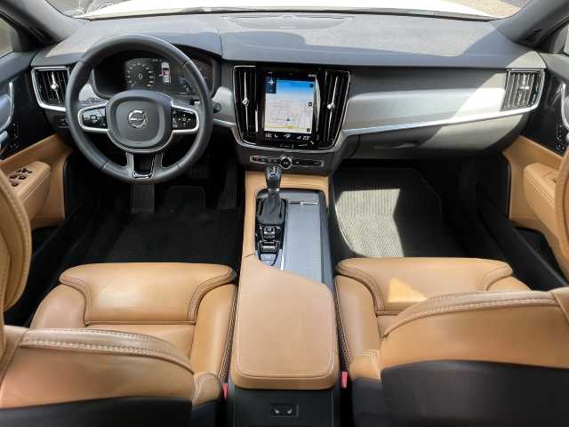 Volvo  CC