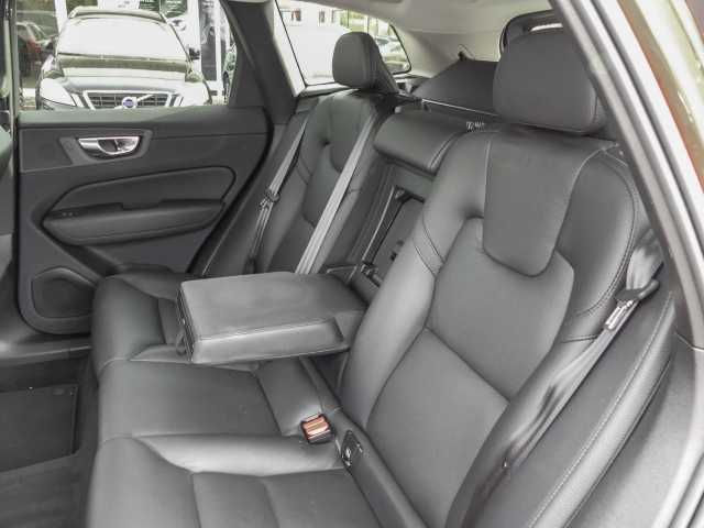Volvo  Plus Dark 2WD B4 Benzin EU6d StandHZG digitales Cockpit Memory Sitze Soundsystem