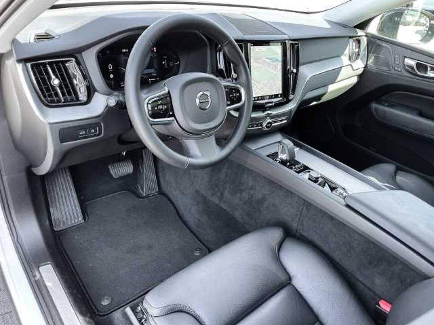 Volvo  Plus Dark Recharge Plug-In Hybrid AWD T8 Twin Engine EU6d AD StandHZG AHK digita