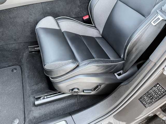 Volvo  R Design Recharge Plug-In Hybrid AWD T8 Twin Engine EU6d AHK Leder digitales Coc