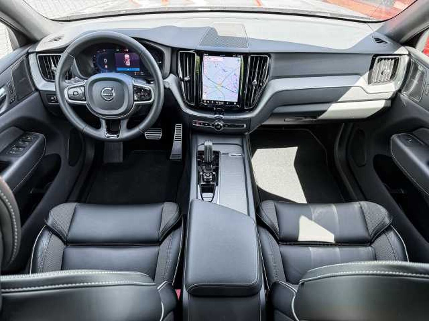 Volvo  R Design Recharge Plug-In Hybrid AWD T8 Twin Engine EU6d AHK Leder digitales Coc
