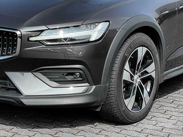 Volvo  Cross Country Plus AWD B5 Benzin EU6d StandHZG Leder digitales Cockpit Memory Si