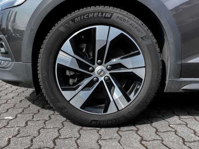 Volvo  Cross Country Plus AWD B5 Benzin EU6d StandHZG Leder digitales Cockpit Memory Si