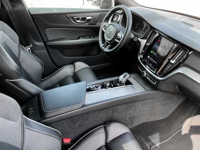 Volvo  Cross Country Plus AWD B5 Benzin EU6d StandHZG Leder digitales Cockpit Memory Si