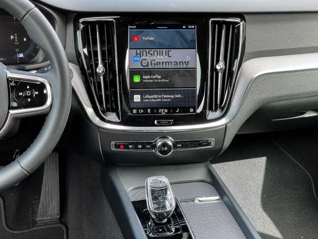 Volvo  Cross Country Plus AWD B5 Benzin EU6d StandHZG Leder digitales Cockpit Memory Si