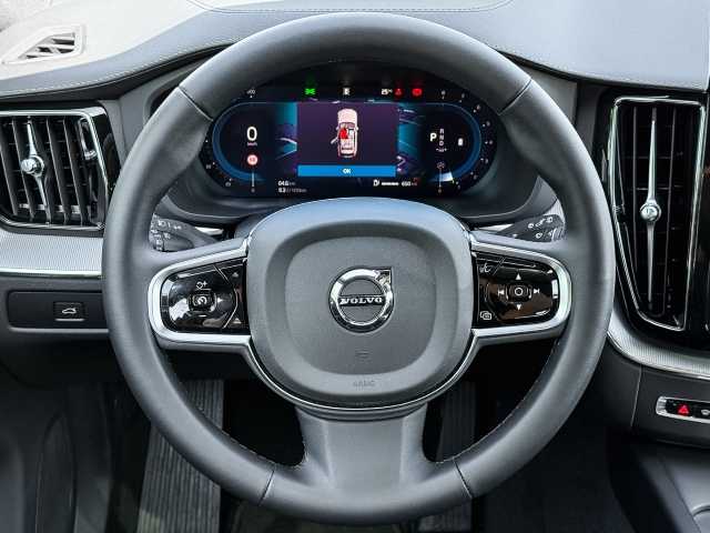 Volvo  Ultra Black Edition AWD B5 Benzin EU6e HUD Leder digitales Cockpit Memory Sitze