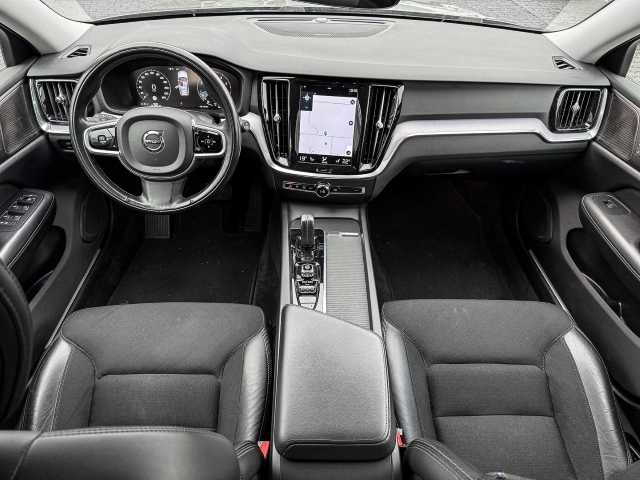 Volvo  Kombi Momentum Pro B3 Benzin EU6d Navi digitales Cockpit Soundsystem HarmanKardo
