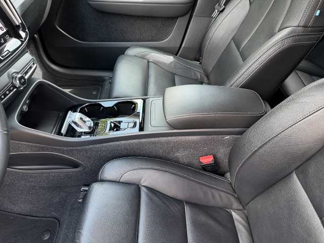 Volvo  Inscription 2WD B4 EU6d Navi Leder digitales Cockpit Soundsystem LED Sperrdiff.