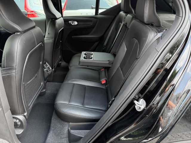 Volvo  Inscription 2WD B4 EU6d Navi Leder digitales Cockpit Soundsystem LED Sperrdiff.