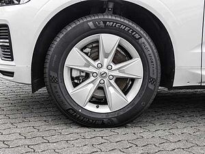 Volvo  Core 2WD B4 Benzin EU6d digitales Cockpit Memory Sitze Soundsystem LED Scheinwer