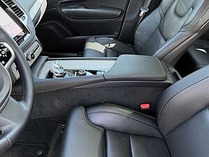 Volvo  Plus Bright AWD B5 Diesel EU6d 7-Sitzer Allrad AD StandHZG digitales Cockpit