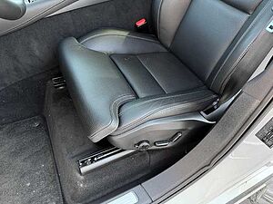 Volvo  Plus Bright AWD B5 Diesel EU6d 7-Sitzer Allrad AD StandHZG digitales Cockpit