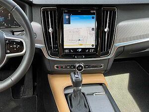 Volvo  CC