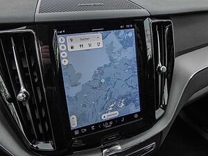 Volvo  Plus Dark 2WD B4 Benzin EU6d StandHZG digitales Cockpit Memory Sitze Soundsystem