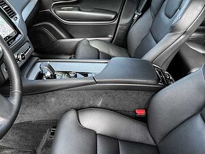 Volvo  Plus Bright Recharge Plug-In Hybrid AWD T8 Twin Engine EU6d 7-Sitzer StandHZG AH