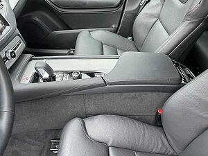 Volvo  Plus Bright Recharge Plug-In Hybrid AWD T8 Twin Engine EU6d 7-Sitzer StandHZG di