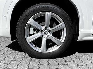 Volvo  Plus Bright Recharge Plug-In Hybrid AWD T8 Twin Engine EU6d 7-Sitzer StandHZG di