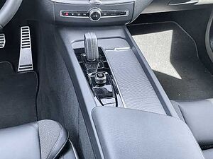 Volvo  R Design Recharge Plug-In Hybrid AWD T8 Twin Engine EU6d AHK Leder digitales Coc